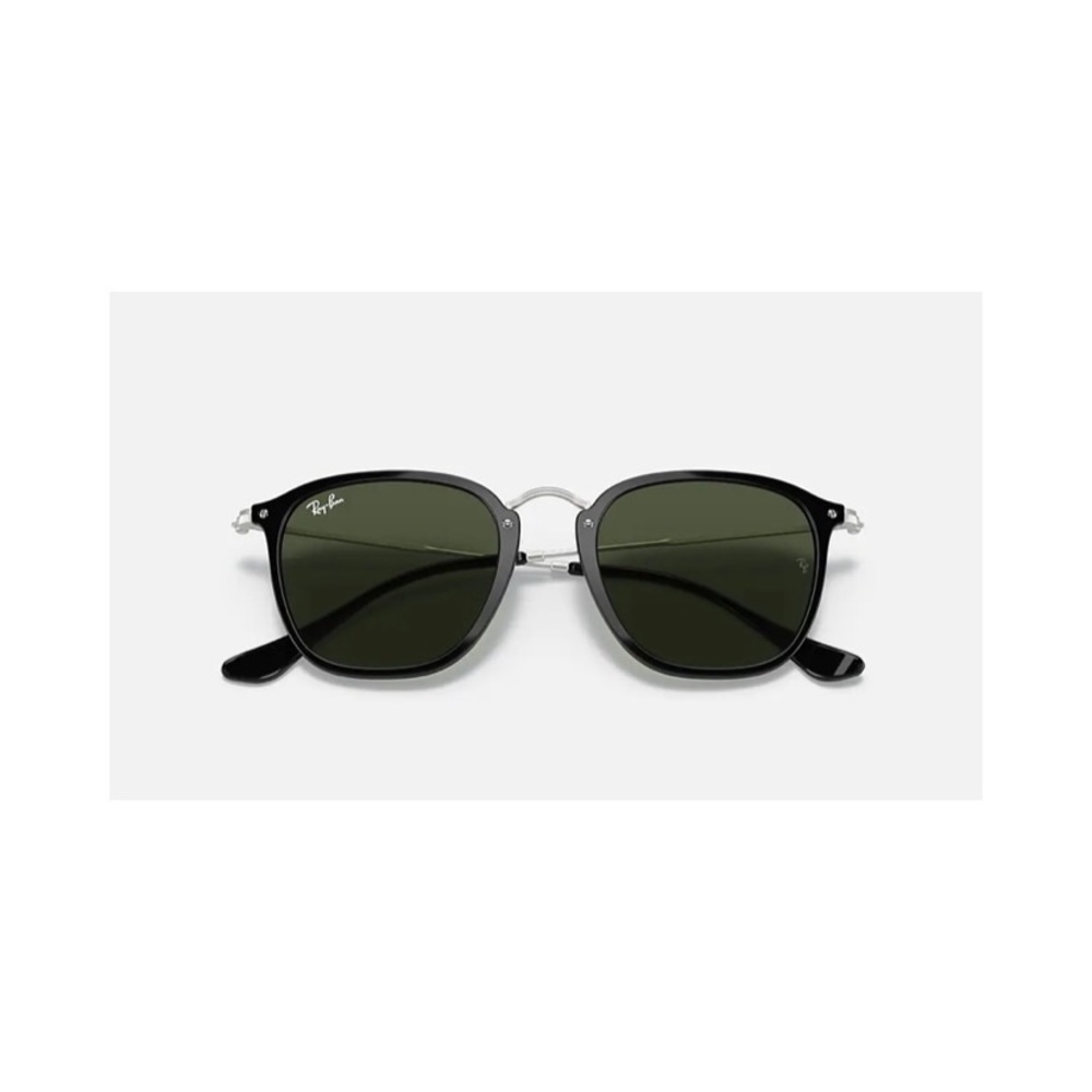Ray Ban - RB2448N
Worn once. Case included.